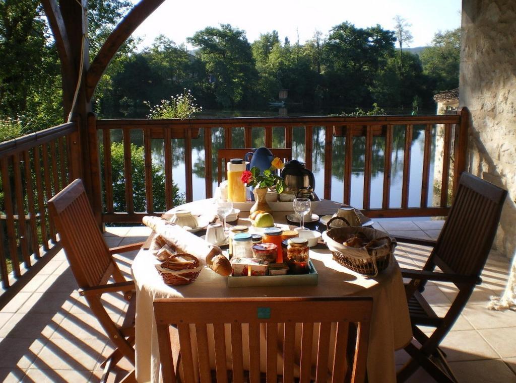 Chambres D'Hotes Moulin De Rigoulieres Saint-Sylvestre-sur-Lot Εξωτερικό φωτογραφία