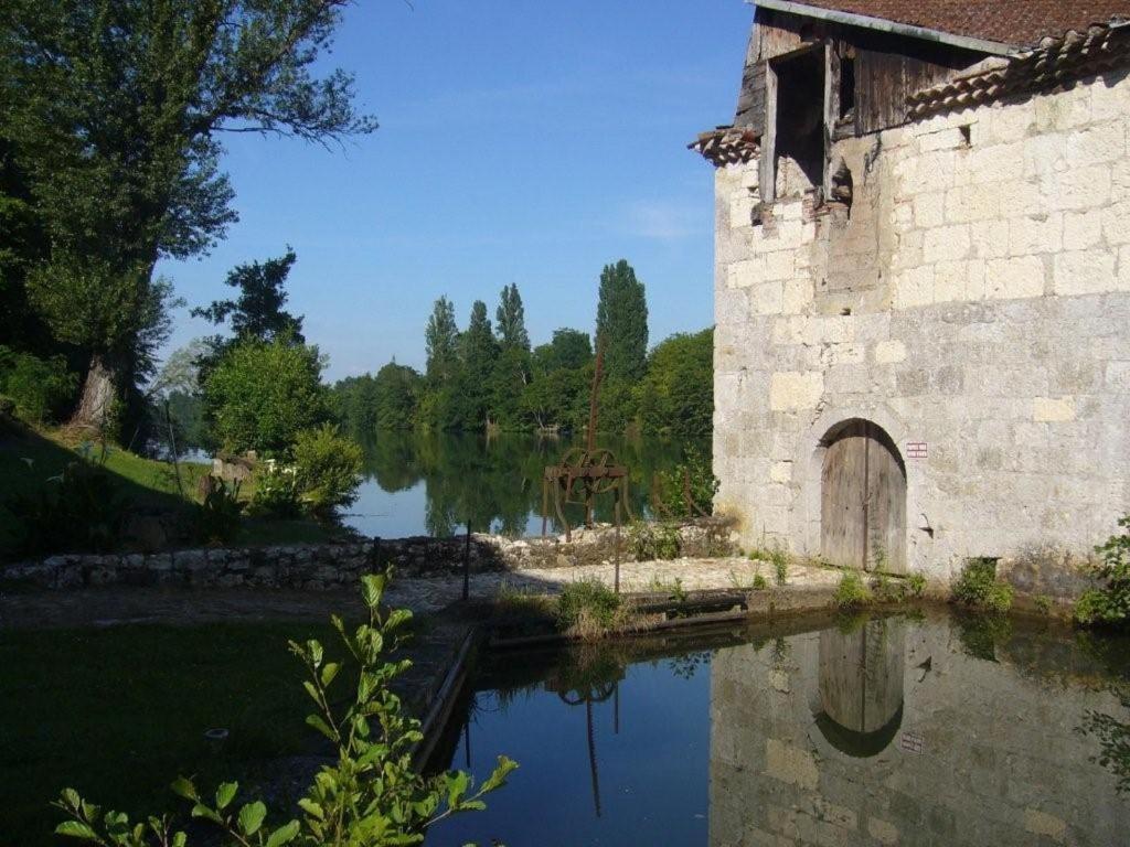 Chambres D'Hotes Moulin De Rigoulieres Saint-Sylvestre-sur-Lot Εξωτερικό φωτογραφία